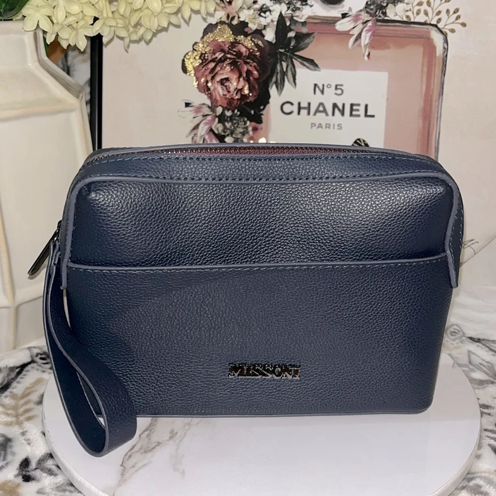 NWOT Missoni Women’s Blue Leather Cosmetic Travel Pouch Wristlet Bag